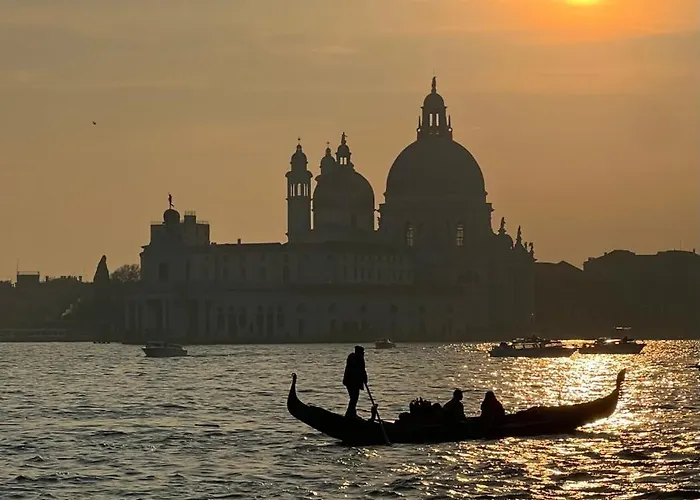 Venice Station Lägenhet *